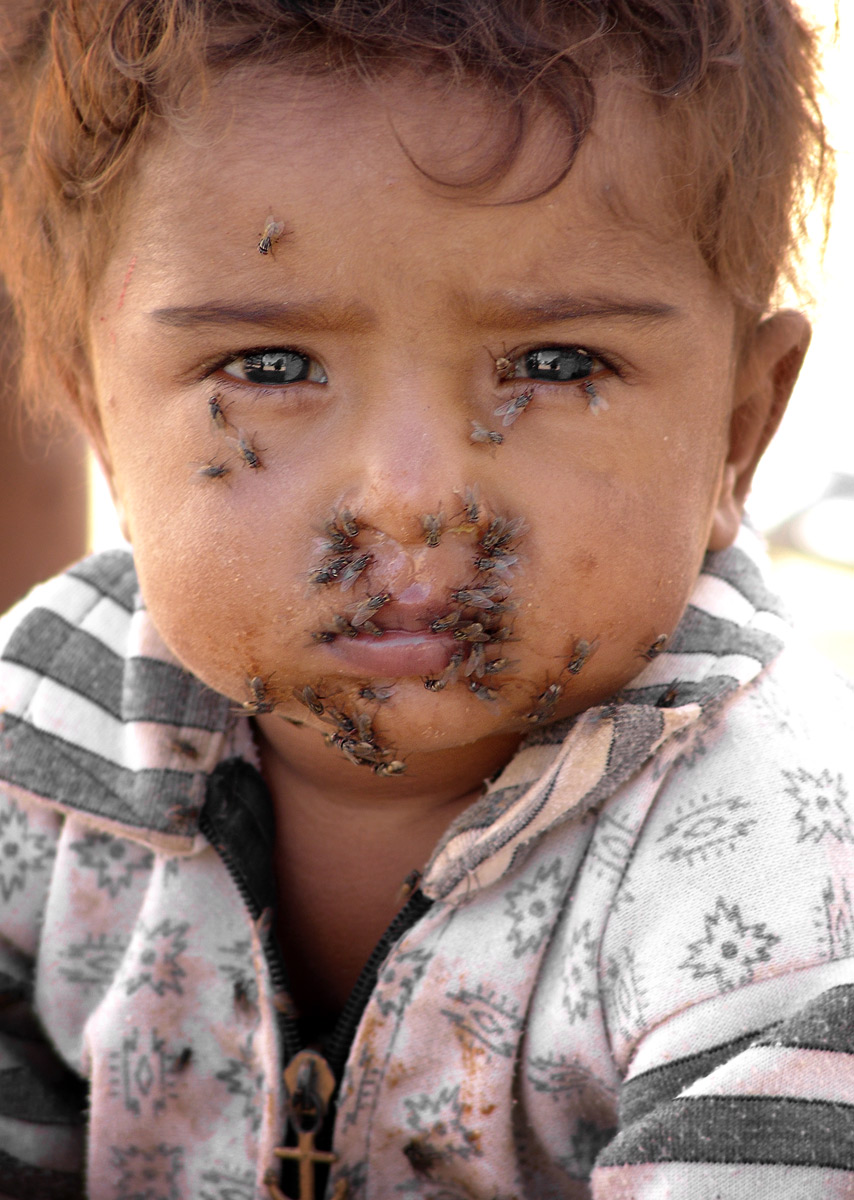 Street child, Jaisalmer, Rajasthan, India, 2004