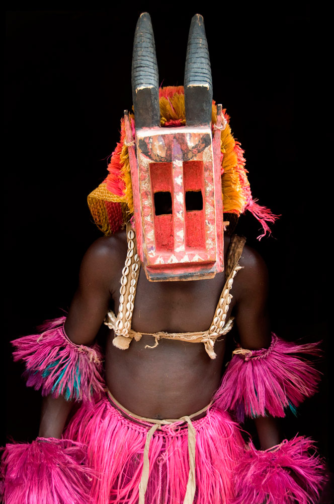 Unknown man with Dogon Mask, Pays Dogon, Mali, 2009
