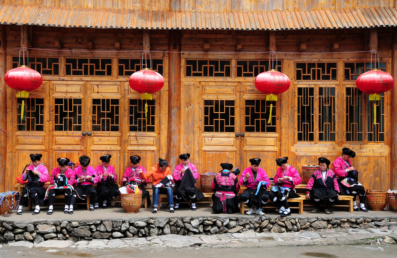 Women of Yao Minority, Longshen, Guanxi, 2008