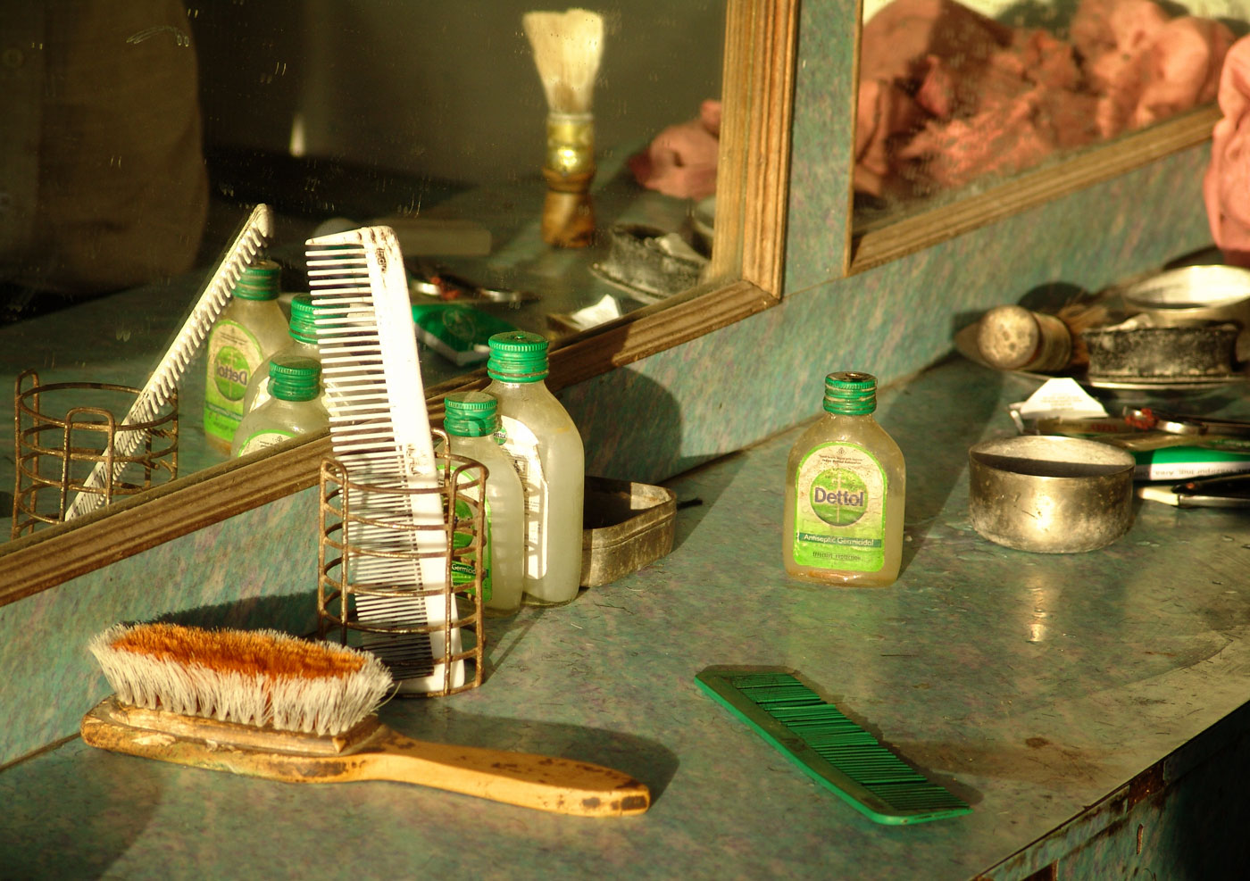 Barber, Udaipur, Rajasthan, 2004