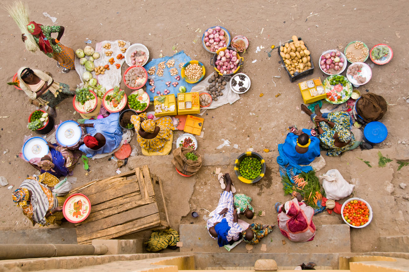 Bird's eye view of street stands, Tombouctou, 2009