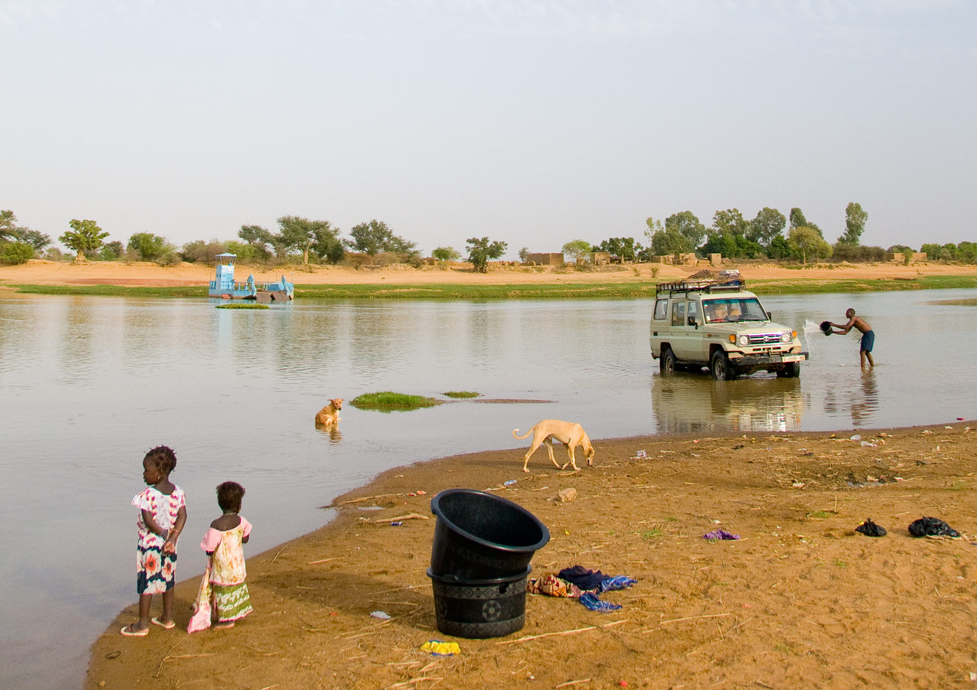 Afternoon at the Niger, Djenné, 2009