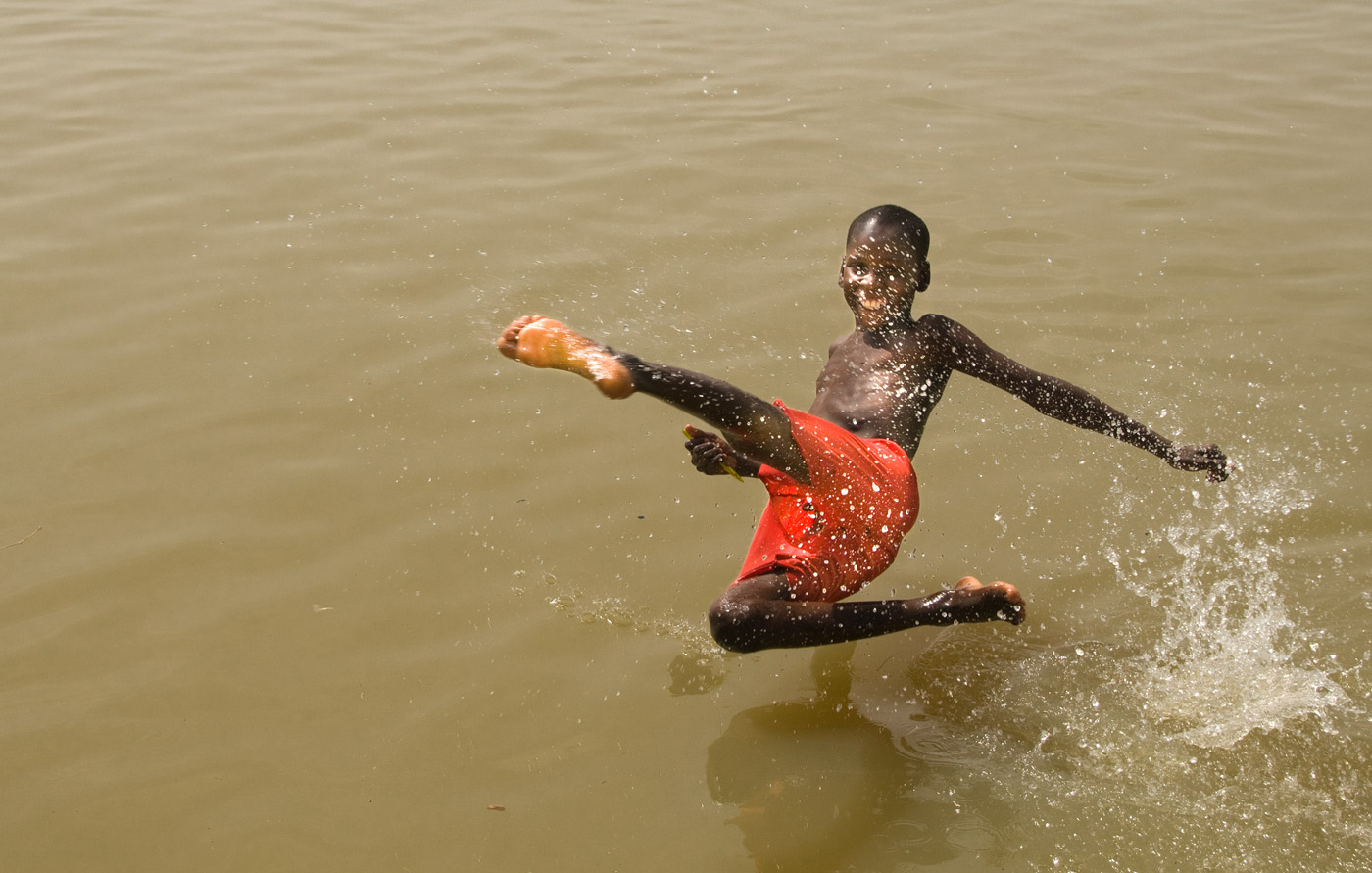 Bath in the Niger, Mopti, 2009
